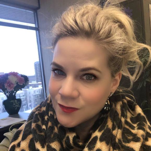 Meet your Posher, Claire - Picture 1 of 1